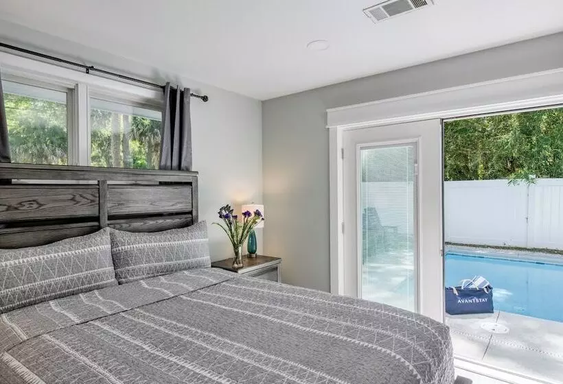 Hilton Hideaway By Avantstay Private Pool, Walk To Beach