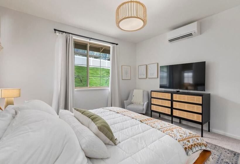 Holoholo By Avantstay Large Single Story W View