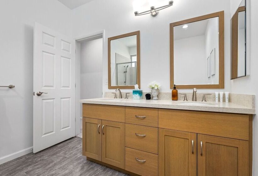 Holoholo By Avantstay Large Single Story W View