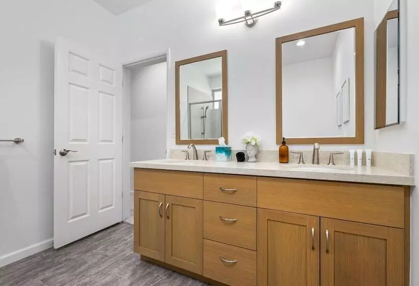 Holoholo By Avantstay Large Single Story W View