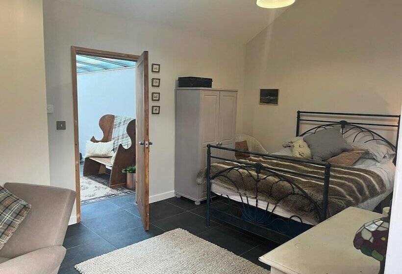 فندق ريفى Farmhouse Annexe With Home Cooked Breakfast