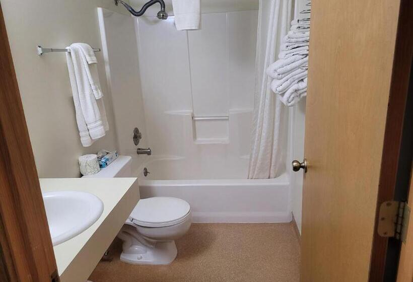 酒店 Willamette Pass Inn & Chalets