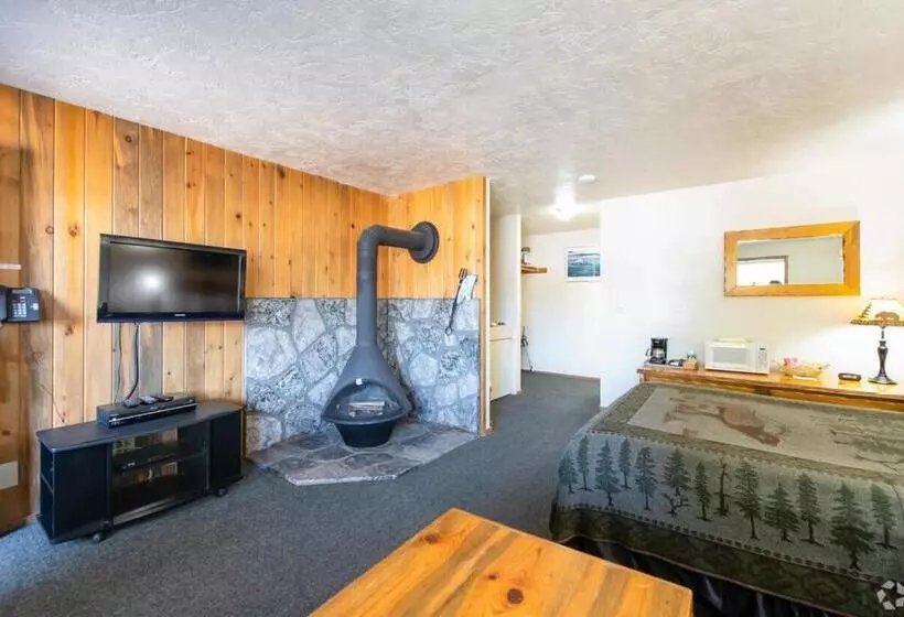 Hotelli Willamette Pass Inn & Chalets