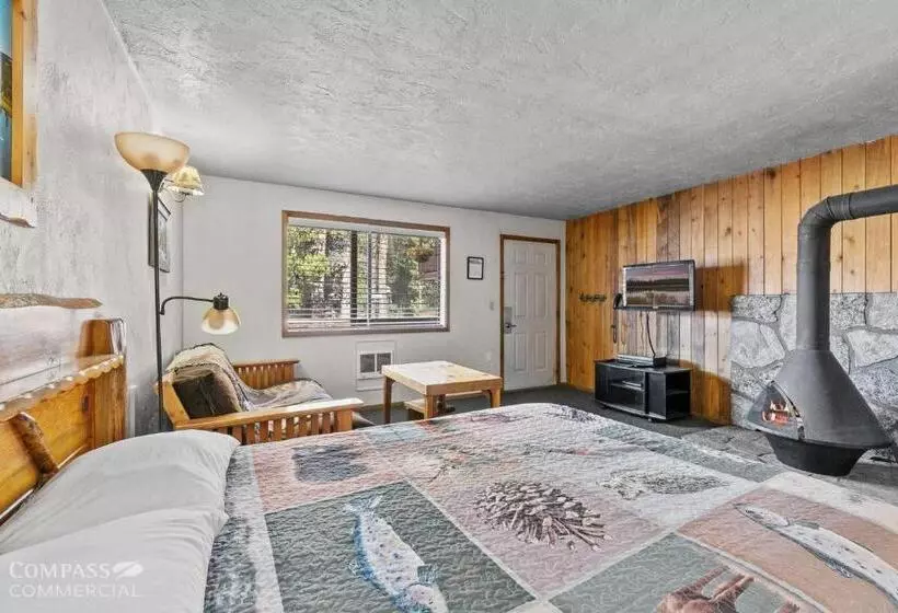 Hotelli Willamette Pass Inn & Chalets