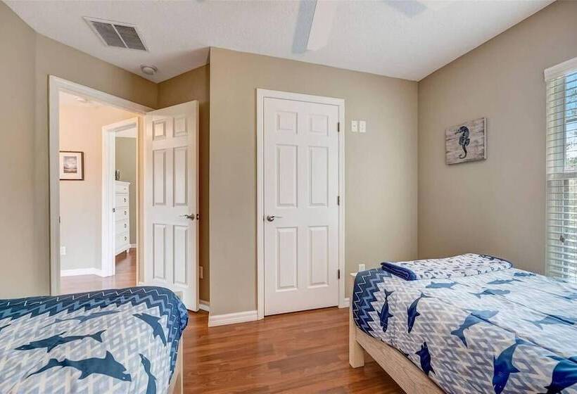 Last Minute Deal! Free Pool Heat! Encantada 87