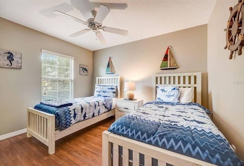 Last Minute Deal! Free Pool Heat! Encantada 87