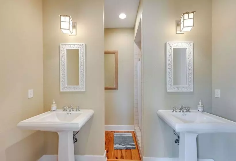 Beach & Pool Access: Peaceful St Teresa House