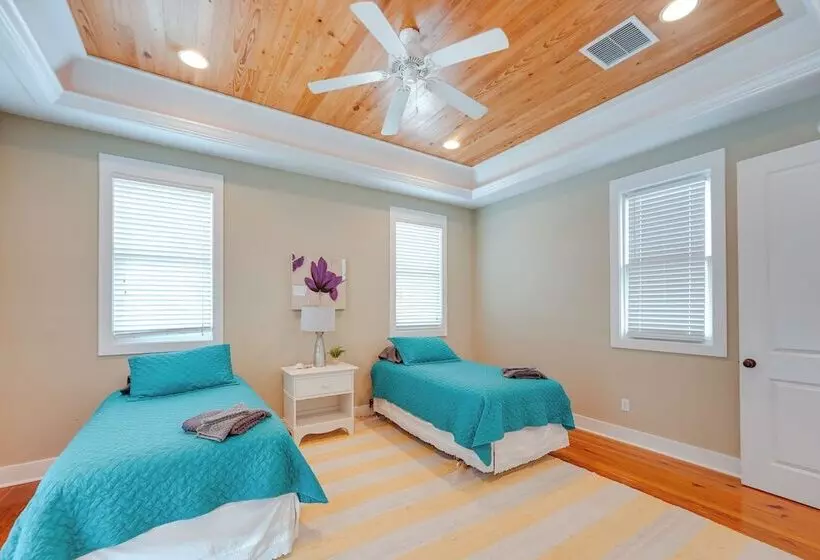 Beach & Pool Access: Peaceful St Teresa House