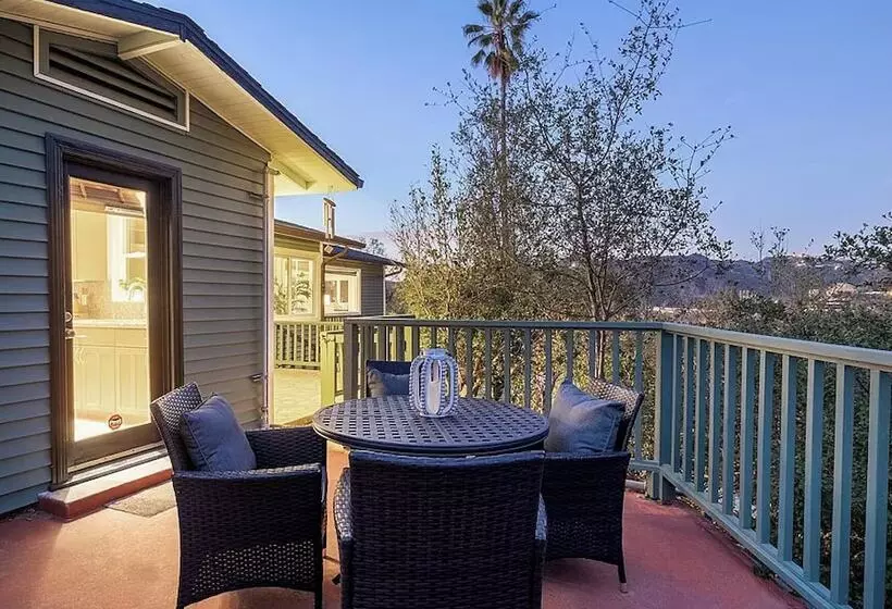 Majatalo Dream House In Pasadena