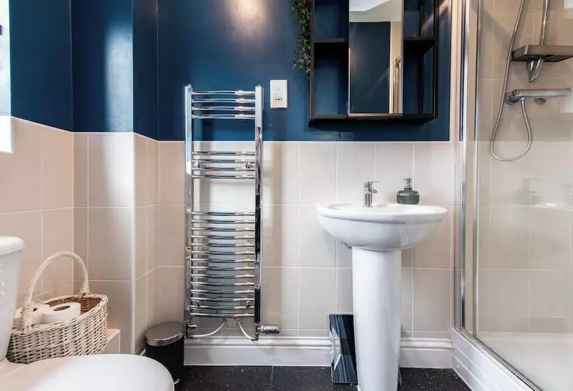 Majatalo Frome Gardens 17