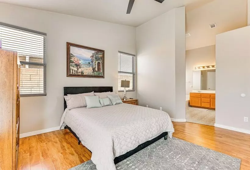 Peoria Home W/ Fenced In Yard & Patio!