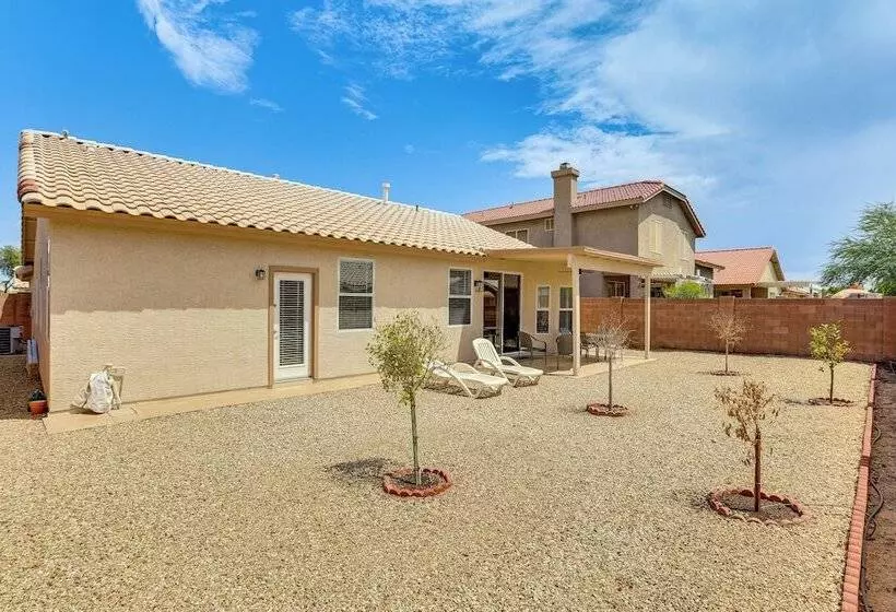 Peoria Home W/ Fenced In Yard & Patio!