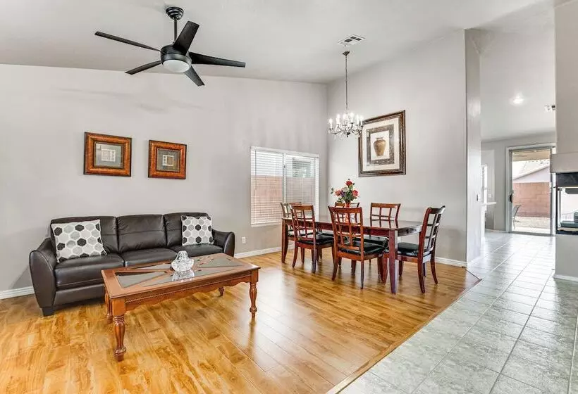 Peoria Home W/ Fenced In Yard & Patio!