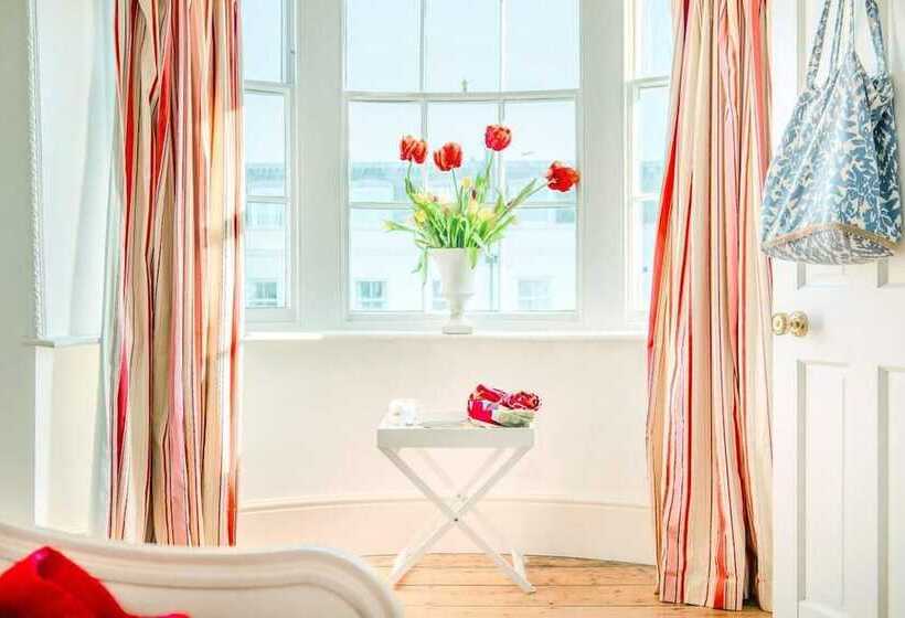 דירת נופש Beautiful 5 Bedroom Regency House / Pets Welcome