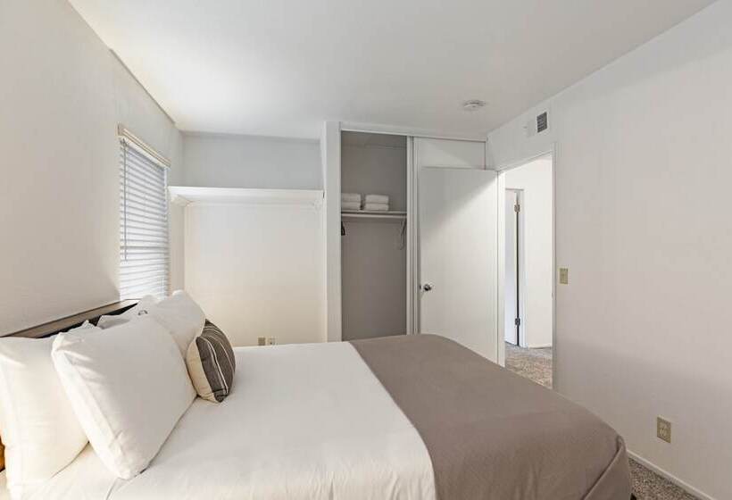 Sweetwater By Avantstay Yard W/ Hottub & Firepit