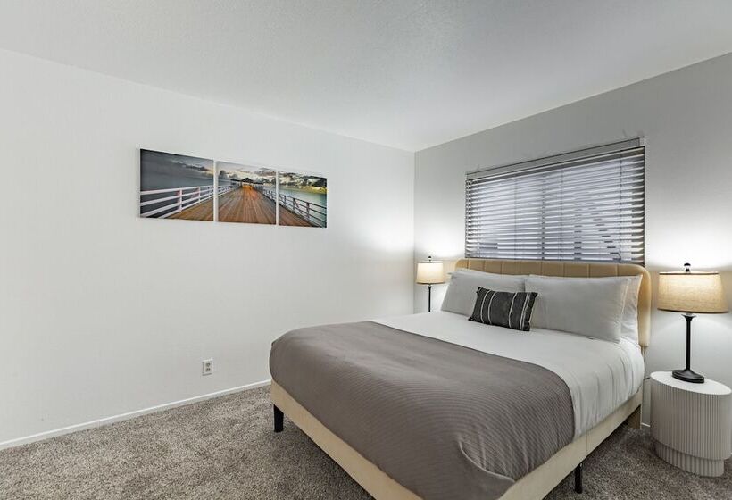 Sweetwater By Avantstay Yard W/ Hottub & Firepit