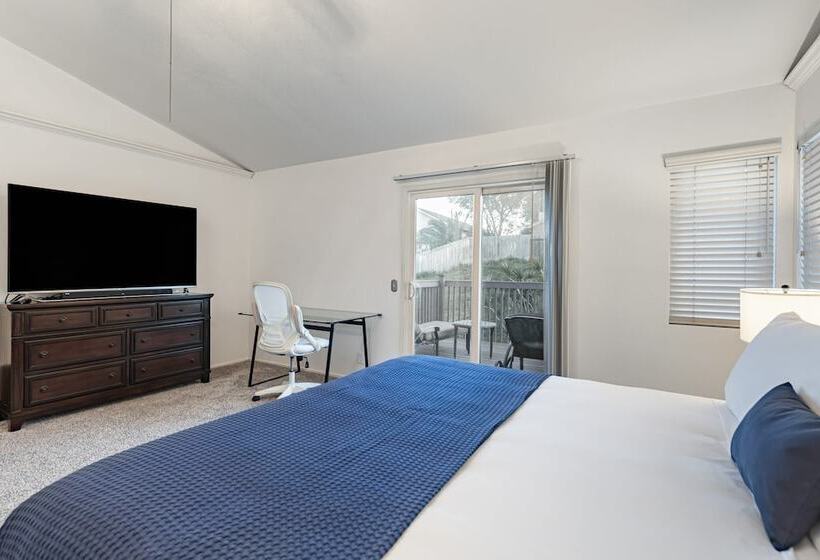 Sweetwater By Avantstay Yard W/ Hottub & Firepit