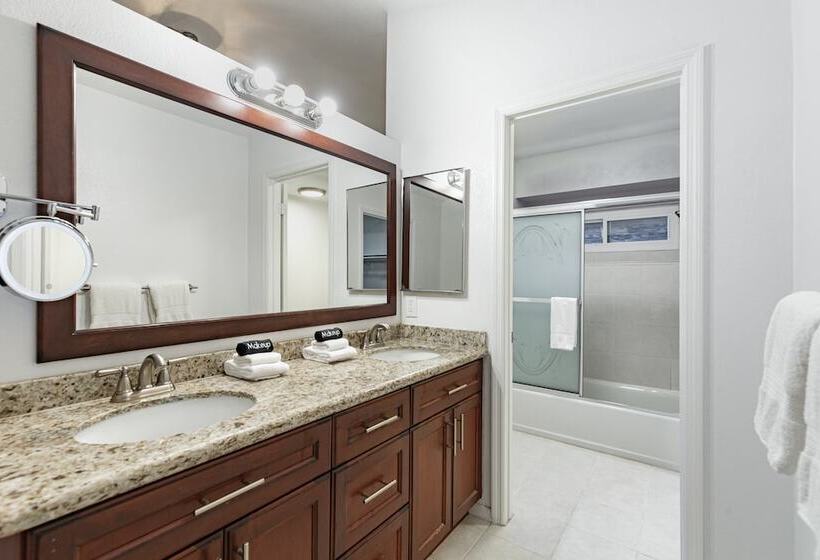 Sweetwater By Avantstay Yard W/ Hottub & Firepit