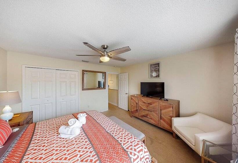 William S Lake Berkley Resort Vacation Home