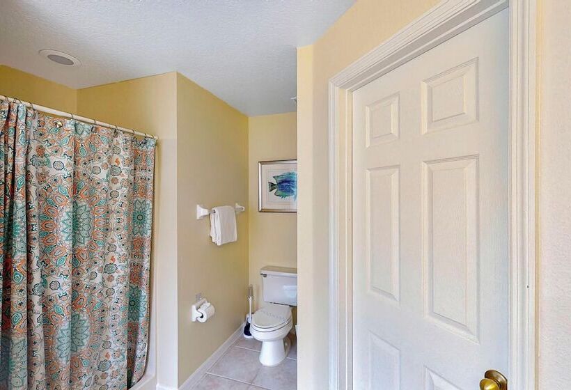 William S Lake Berkley Resort Vacation Home