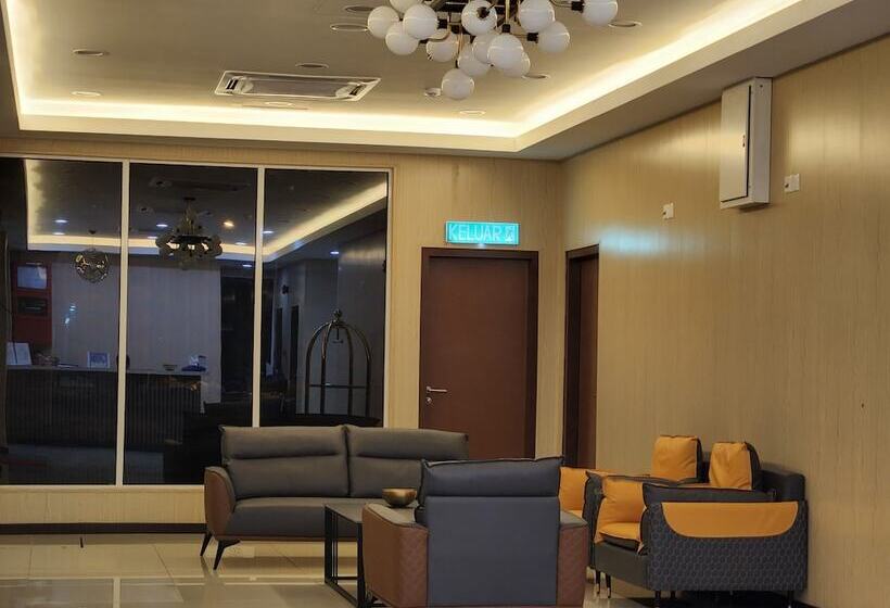 Отель Semporna Garden