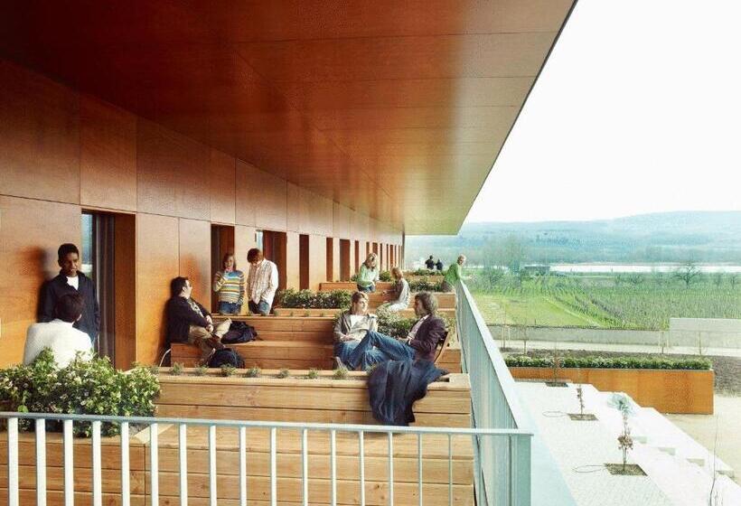 هتل Youth Hostel Schengen / Remerschen