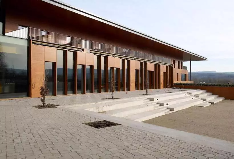 هتل Youth Hostel Schengen / Remerschen