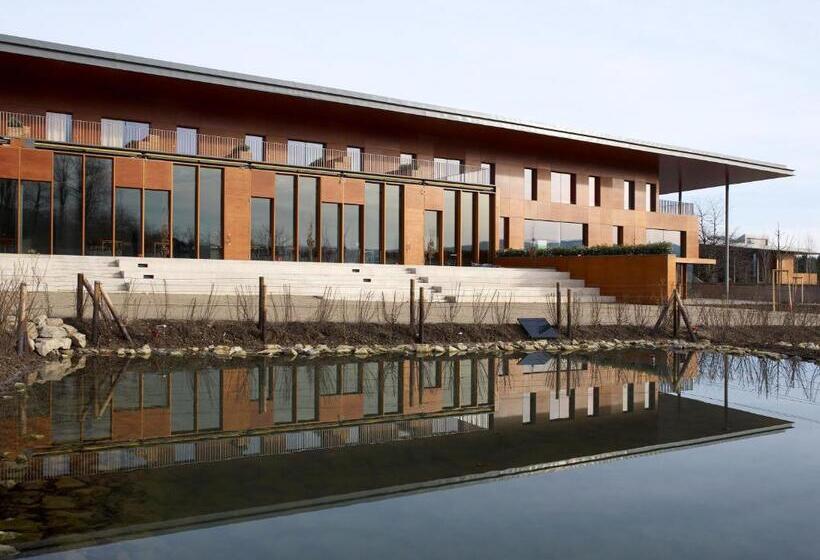 هتل Youth Hostel Schengen / Remerschen