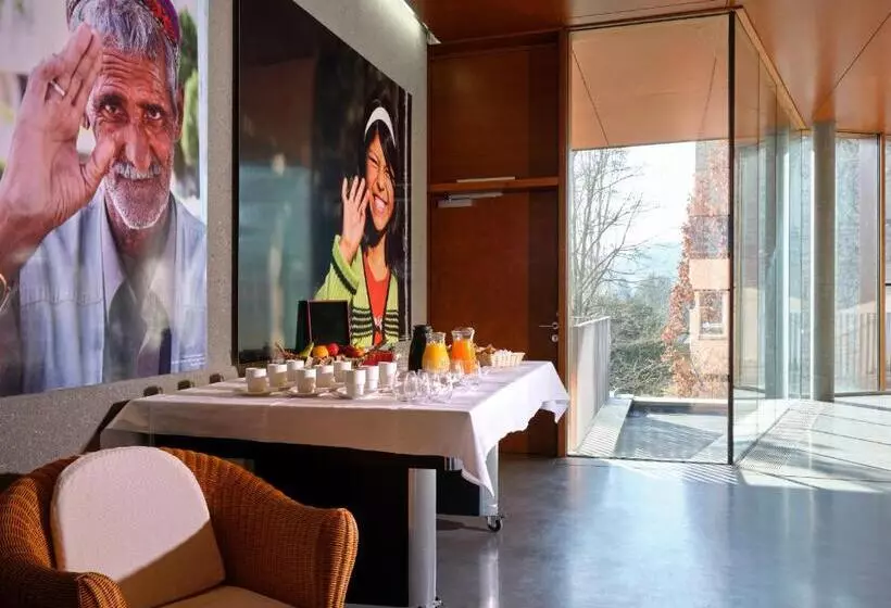 هتل Youth Hostel Schengen / Remerschen