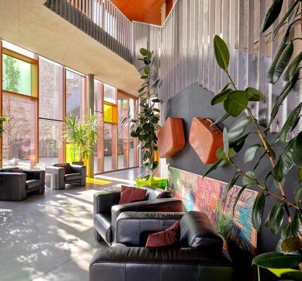 هتل Youth Hostel Schengen / Remerschen