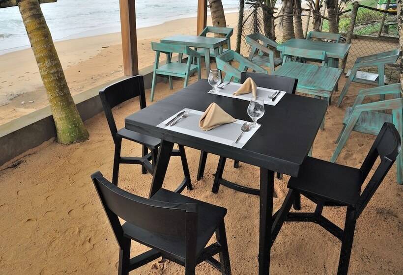 Bk Beach Boutique Hotel Hikkaduwa