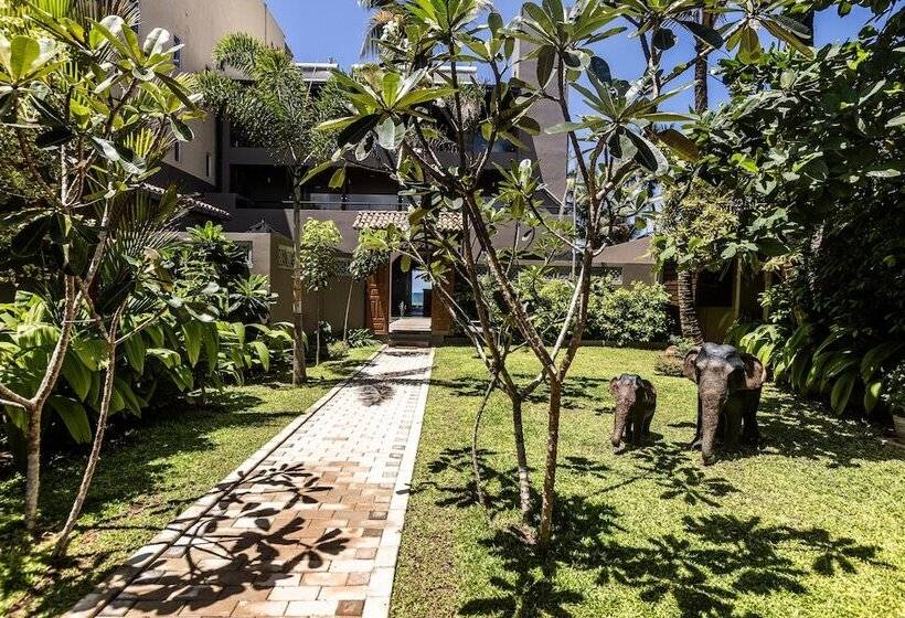 Bk Beach Boutique Hotel Hikkaduwa