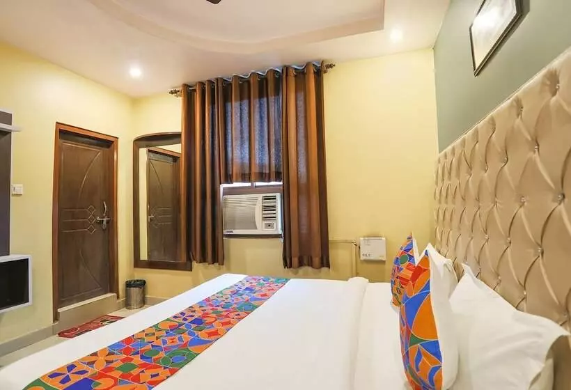 Fabhotel Dps International