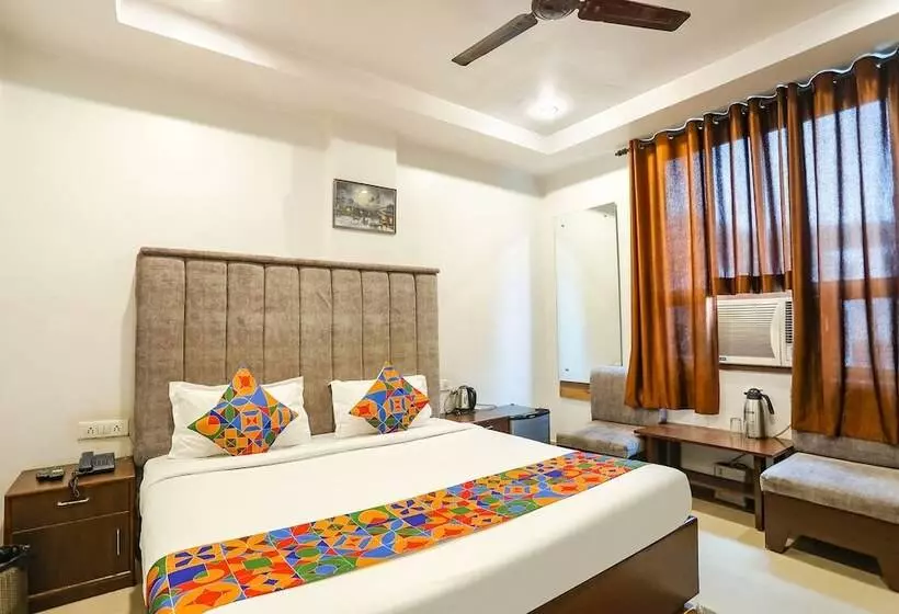 Fabhotel Dps International