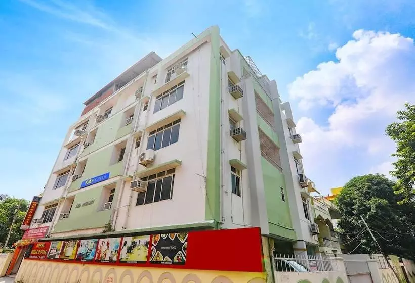 Fabhotel Mega Royal