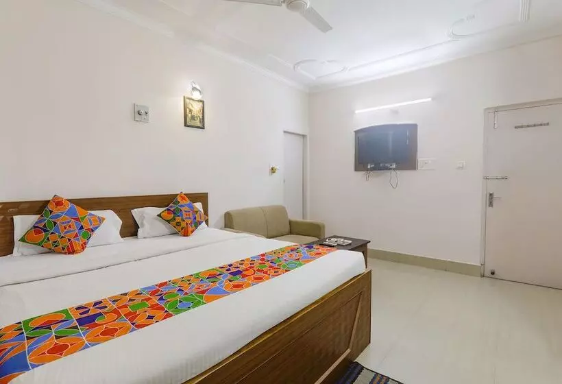 Fabhotel Mega Royal