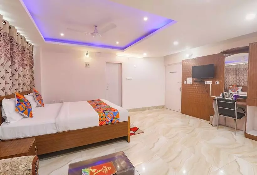 Fabhotel Mega Royal