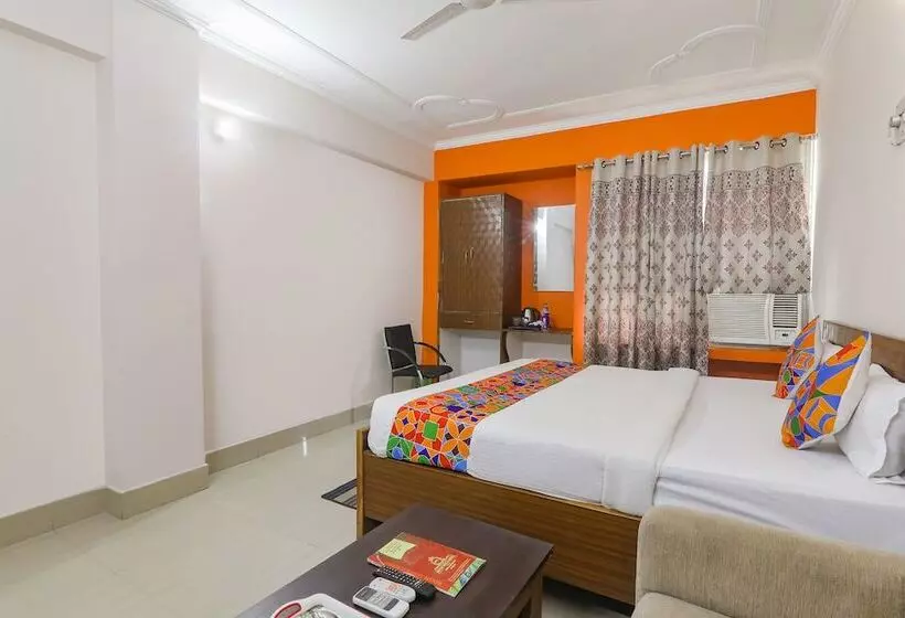 Fabhotel Mega Royal