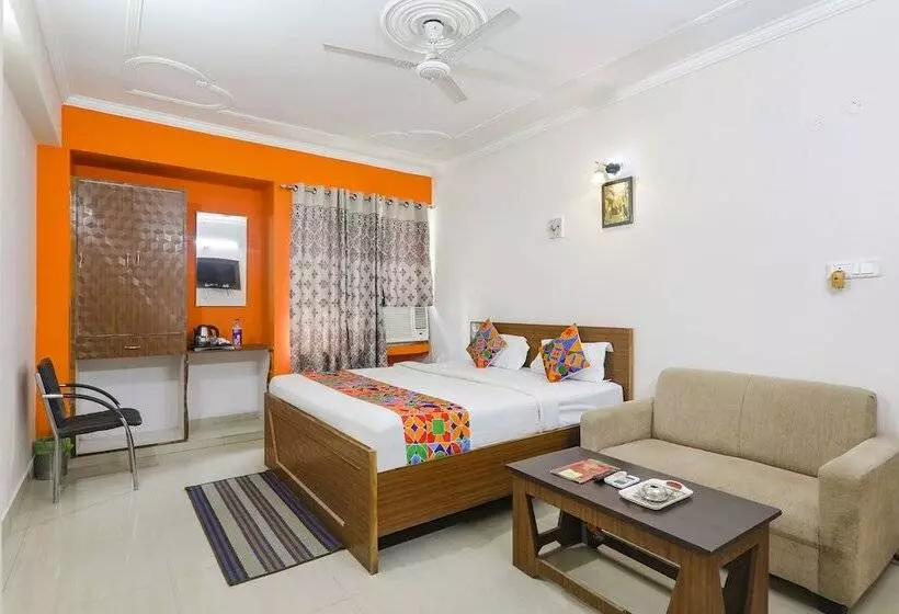 Fabhotel Mega Royal