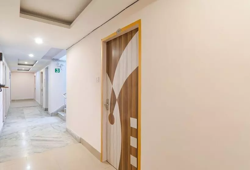 Fabhotel Mega Royal