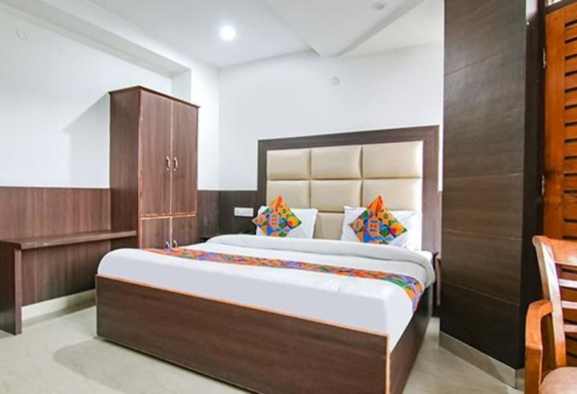 Fabhotel Rosewood Inn I