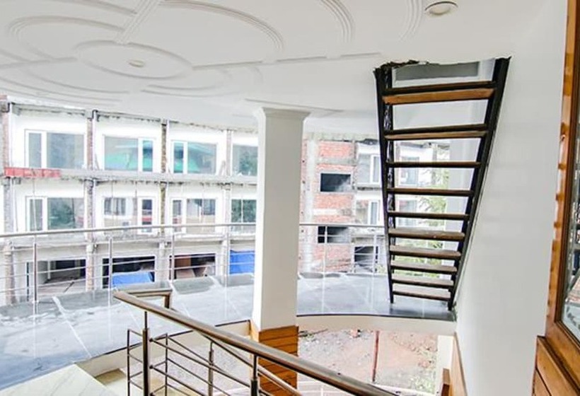 Fabhotel Rosewood Inn I