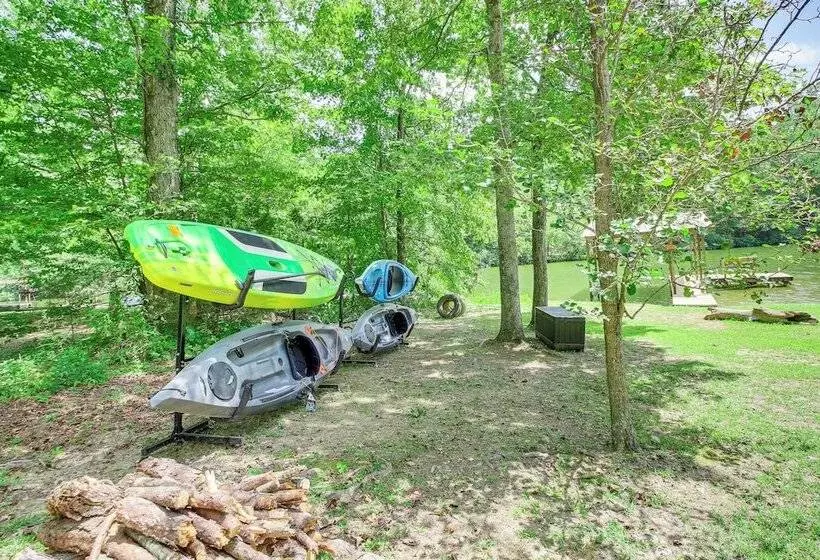 Hot Springs Retreat W/ Private Dock + Hot Tub!