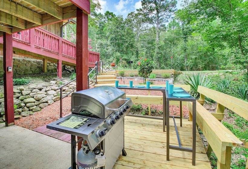 Hot Springs Retreat W/ Private Dock + Hot Tub!