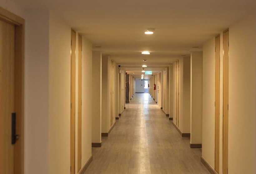 호텔 B2 Surat Thani Boutique & Budget