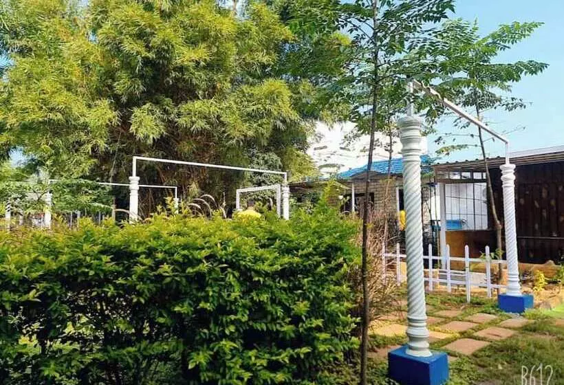 Hotelli Bandipura Khans Resort