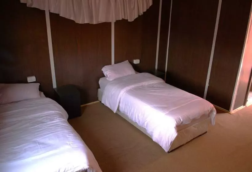 هتل Bedouin Nomdas Adventures