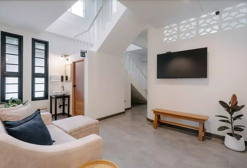 Hotelli Blue Rabbit Phuket