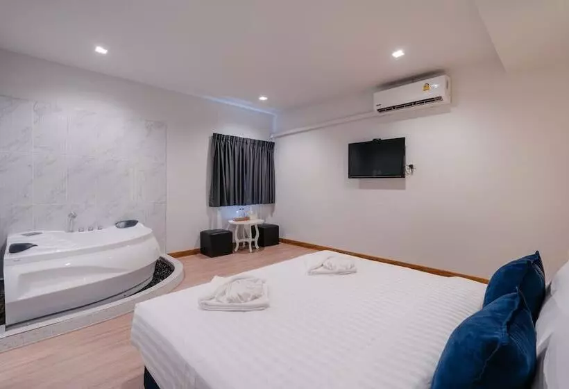 Hotelli Blue Rabbit Phuket