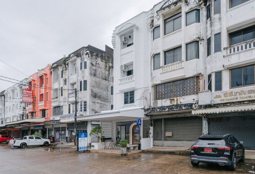 هتل Blue Rabbit Phuket